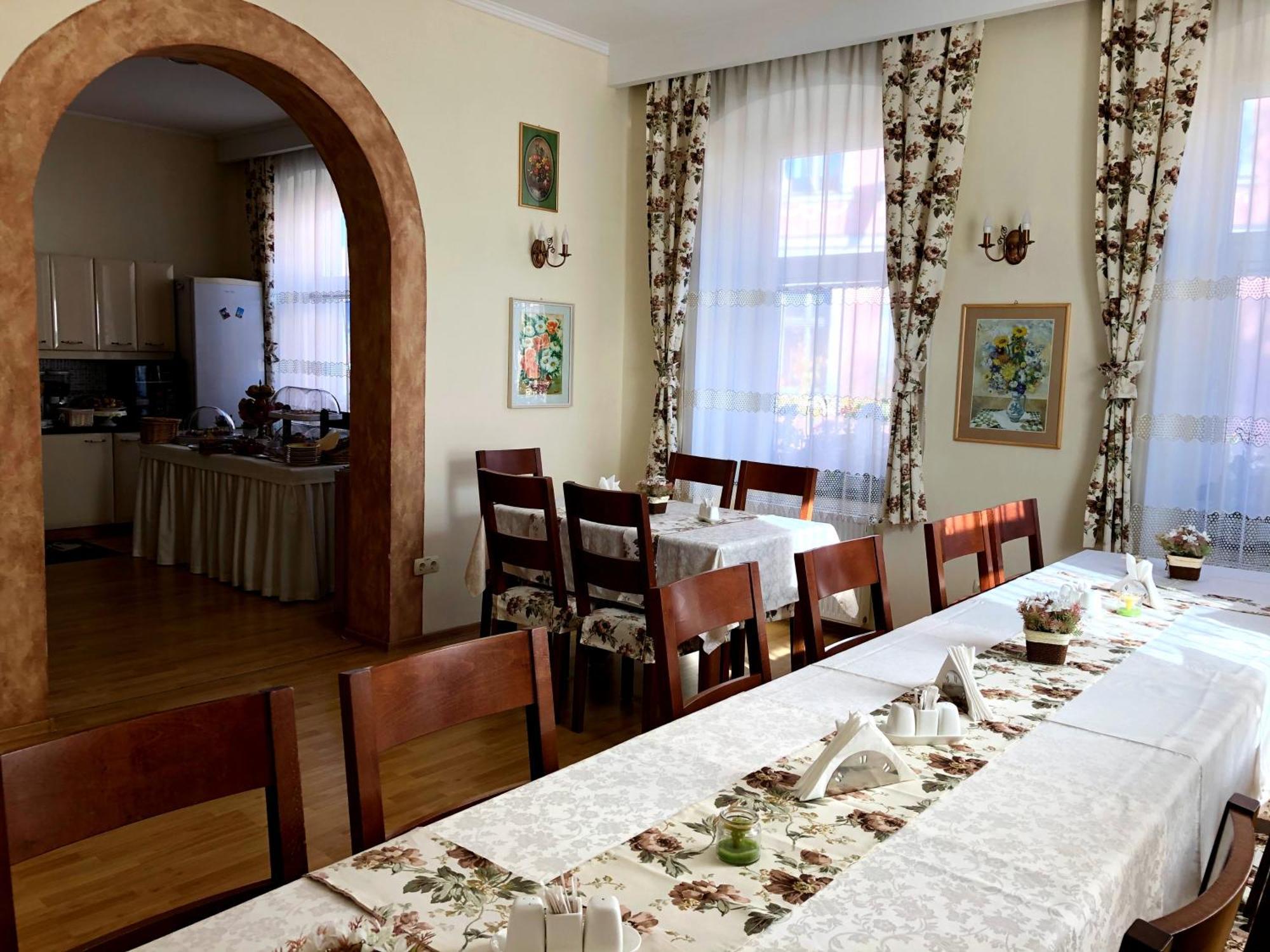 Pensiunea Lucia Sfântu-Gheorghe Buitenkant foto